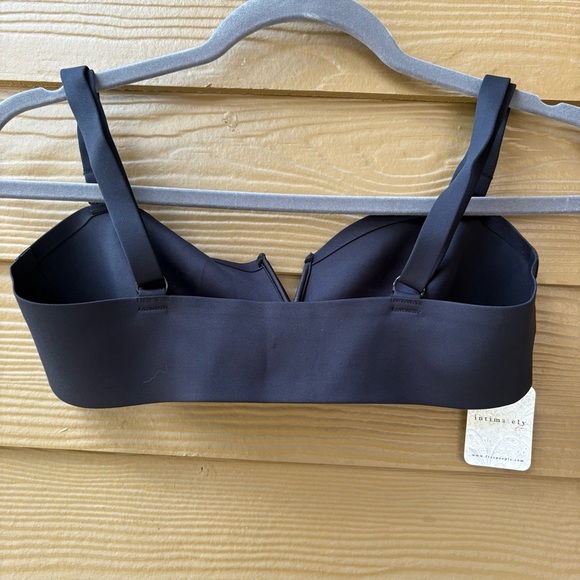 Free People Notched Lily Scuba Bralette NWT Size Medium - Picture 5 of 5